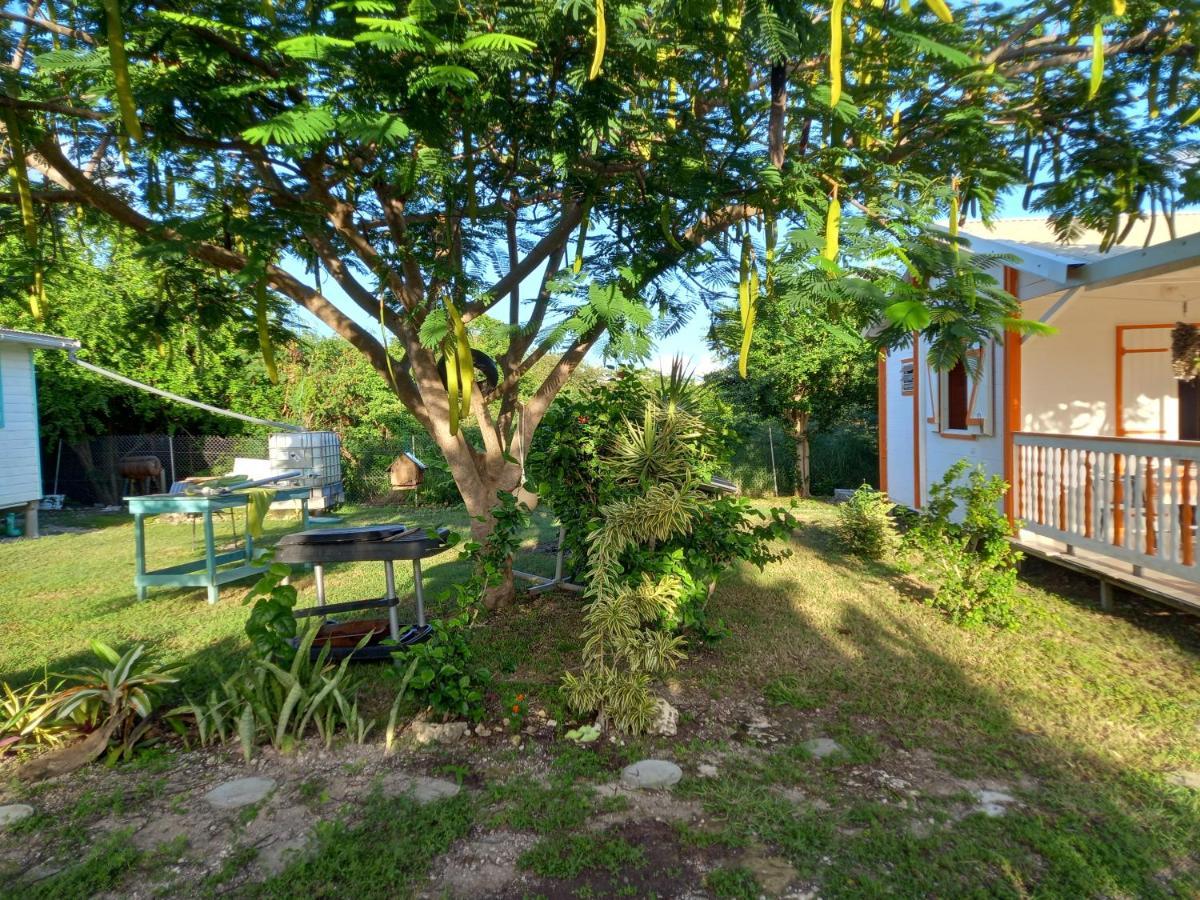 Bungalow Au Soleil Saint-Francois  Exteriör bild